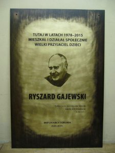 mosiężna tablica 11